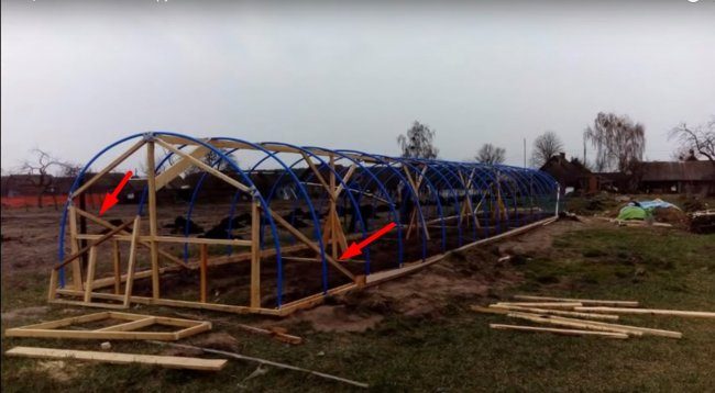 Бюджетная теплица из труб ПВХ бюджетная теплица