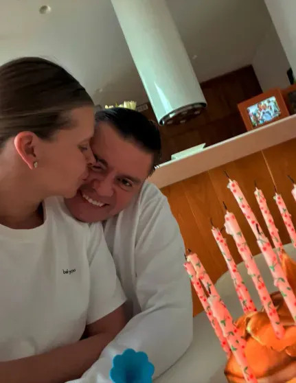 Соосновательница 12 Storeez Марина Голомаздина отпраздновала день рождения мужа — бизнесмена Роберта Нуретдинова Голомаздина, Марины, Роберт, видео, Storeez, Хохлов, Ирина, одежды, Нуретдинов, НуретдиновМарина, чтобы, ГоломаздинойКадр, которого, появился, Роберта, рождения, Марина, Иваном, вместе, Голомаздины