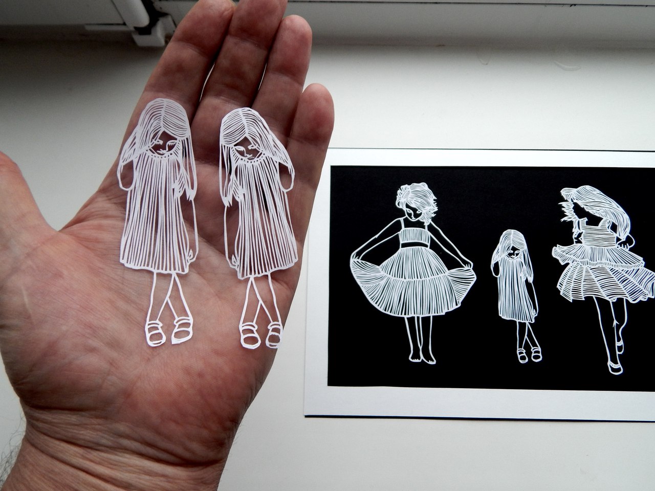 Дедушка из Пскова восхитил интернет своими невероятными картинами из бумаги Дедушка из Пскова восхитил интернет своими невероятными картинами из бумаги