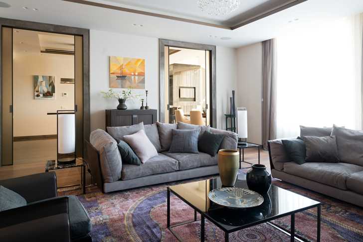 Приятный интерьер московской квартиры в нейтральных тонах