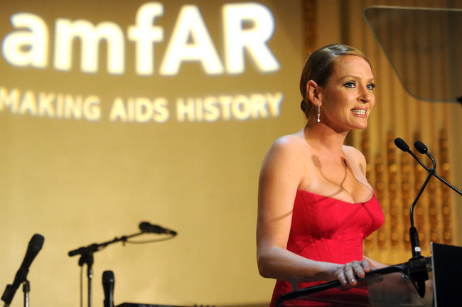 В розовом цвете: Ума Турман на красной дорожке гала-вечера «amfAR 2013» В розовом цвете: Ума Турман на красной дорожке гала-вечера «amfAR 2013»