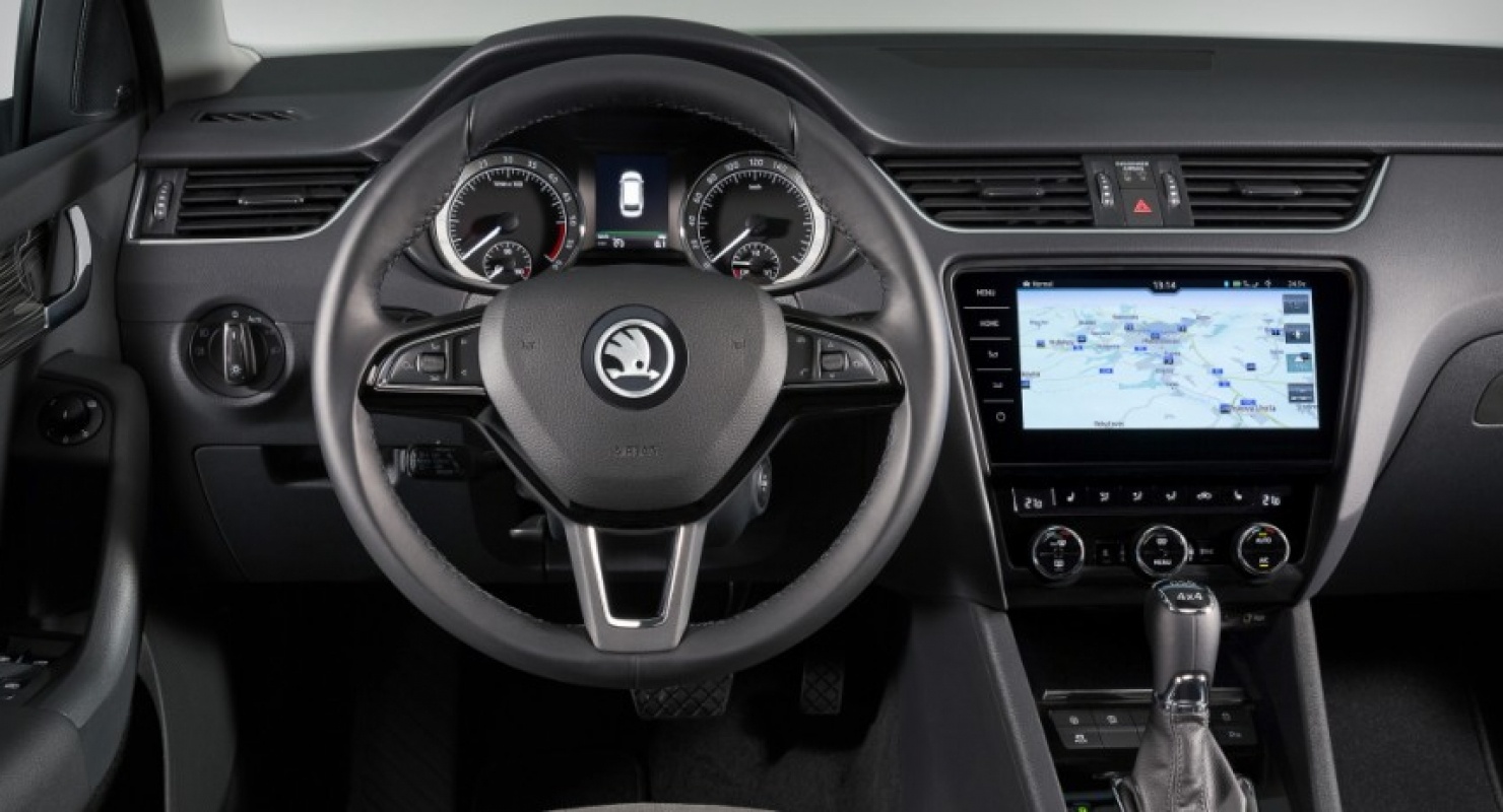 Skoda отметит успехи в автоспорте юбилейной версией Skoda Octavia RS 120 Years