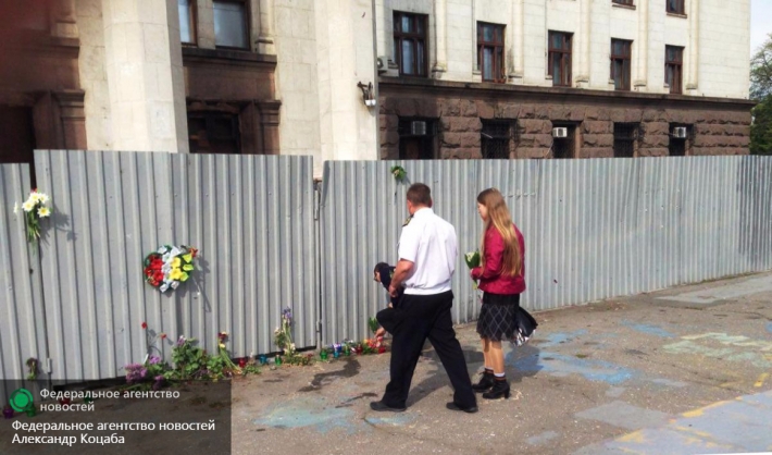 День Победы в Одессе: без Мишико и символов, зато с боевиками 