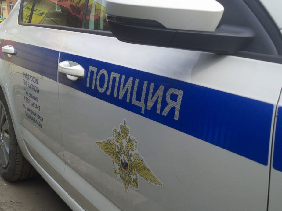 В Ростове неизвестный расстреливает окна многоквартирного дома