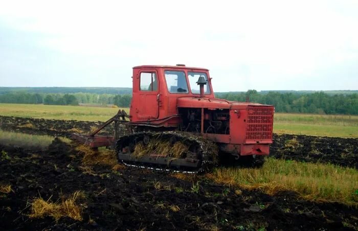 Один из самых сильных тракторов СССР, трактор Т4 