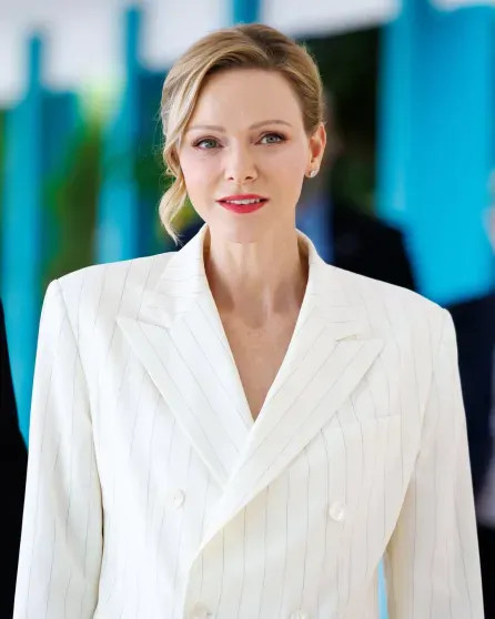 Княгиня Монако Шарлен, Шарлотта Казираги и Виктория Боня посетили игру Янника Синнера против Карлоса Алькараса Альбер, князь, Шарлен, Синнер, княгиня, Янник, Монако, Карлос, Дюкрюэ, Гримальди, костюме, Полин, Казираги, Шарлотта, другие, также, князя, ШарленКнязь, Грейс, спортсменке