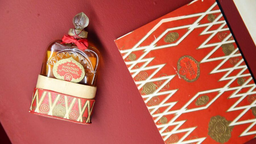 «Красная Москва. Женщина в большом городе»