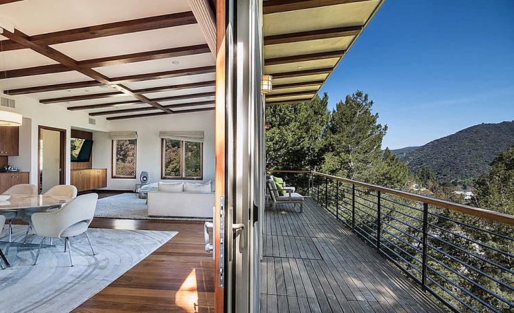 В гостях у Кристин Дэвис: экскурсия по особняку звезды "Секса в большом городе" в Лос-Анджелесе Стиль жизни,Дома звезд