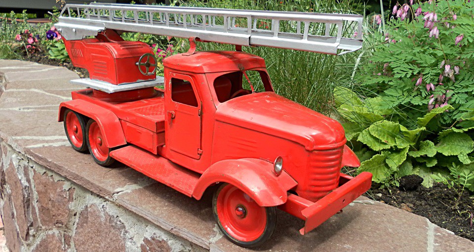 Игрушки СССР. Большие железные грузовики грузовики, игрушки ссср