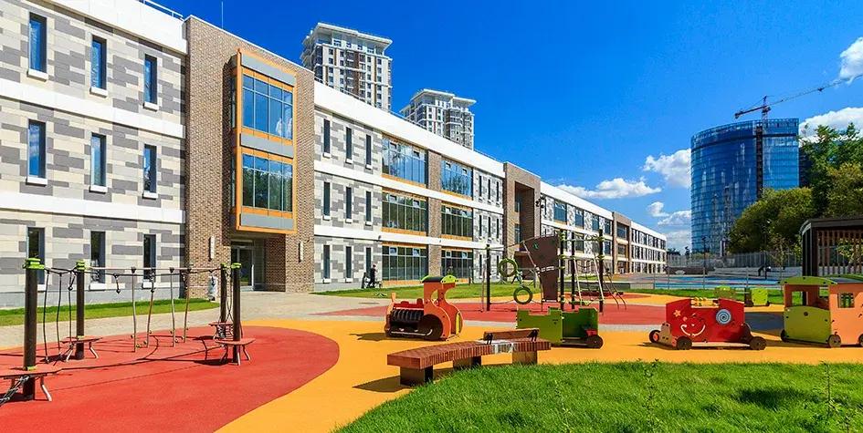 Здание школы Brookes