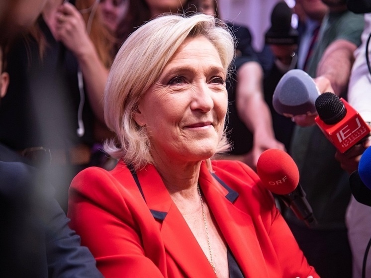 Ультраправая партия Марин Ле Пен стала лидером выборов во Франции: схватка еще впереди