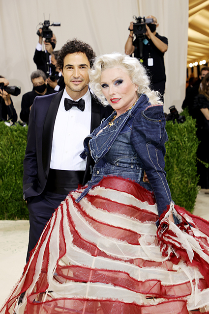 Met Gala 2021: Меган Фокс, Кит Харингтон и Роуз Лесли, Рита Ора и другие звезды на красной дорожке Met Gala 2021: Меган Фокс, Кит Харингтон и Роуз Лесли, Рита Ора и другие звезды на красной дорожке Красная дорожка