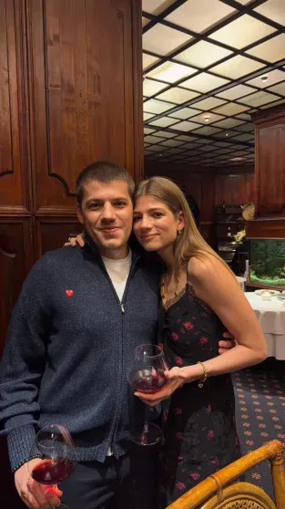 Поздравление от Федука и ужин в ресторане отца: Саша Новикова отметила 35-летие в Москве Новикова, Федук, отметила, поздравил, рождения, ресторатора, Лондоне, концерт, посетила, впервые, Недавно, Россию, наведывается, иногда, четырёхлетняя, живёт, Семья, вместе, растёт, женаты