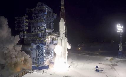 На фото: второй испытательный пуск тяжелой ракеты-носителя "Ангара-А5" с габаритно-массовым макетом полезной нагрузки на космодроме Плесецк