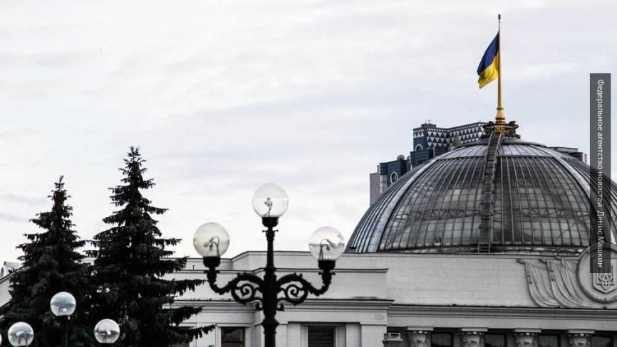 Отчаянный шаг: Киев занял сотни миллионов долларов под высокий процент