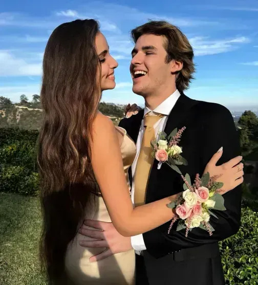 20-летнюю экс-невесту Григория Лепса Аврору Кибу заподозрили в новом романе — с сыном Ирины Дубцовой Артём, Аврора, соцсетях, хорошо, после, только, Дубцовой, ЧерницынАртём, Черницын, Худякова, вечеринке, Бывшая, ХудяковаАртём, ЧерницынО, расставании, окруженииТоня, Лепсом, который, старше, студентка