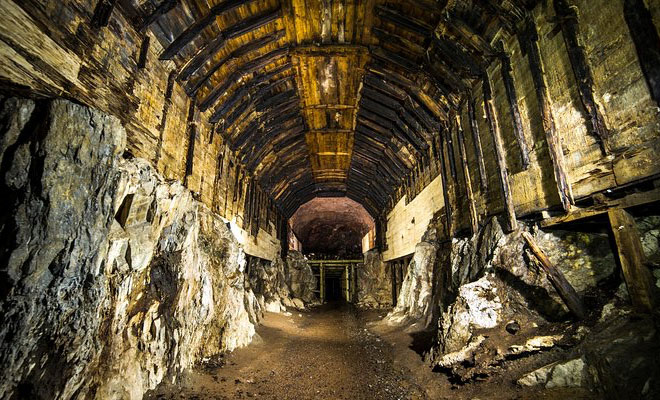 Подземный город Рейха. Неприметный блиндаж вывел историков на сеть тоннелей