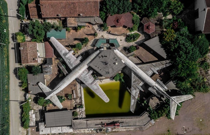 Жуткая красота заброшек: 20 мест, о которых все забыли Жуткая красота заброшек: 20 мест, о которых все забыли