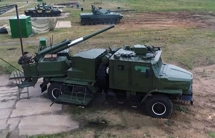 2С40 «Флокс» — российское 120-мм самоходное артиллерийское орудие (САО, САУ).