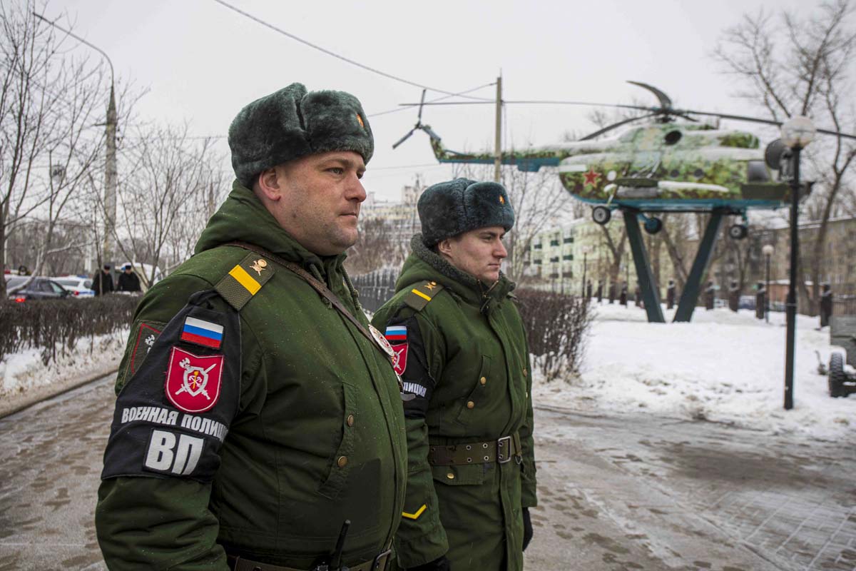 Воронежский гарнизон. Военнослужащие Воронеж. Российские войска в Харькове. Воронеж поля военные. Гарнизон военный городок.