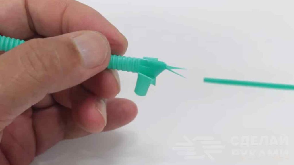 Рыболовная приманка из коктейльной трубочки Рыболовная приманка из коктейльной трубочки