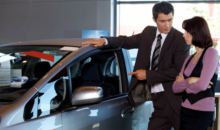 Машины пытаются продавать всеми правдами и неправдами. /Фото: kellerusedcar.com.