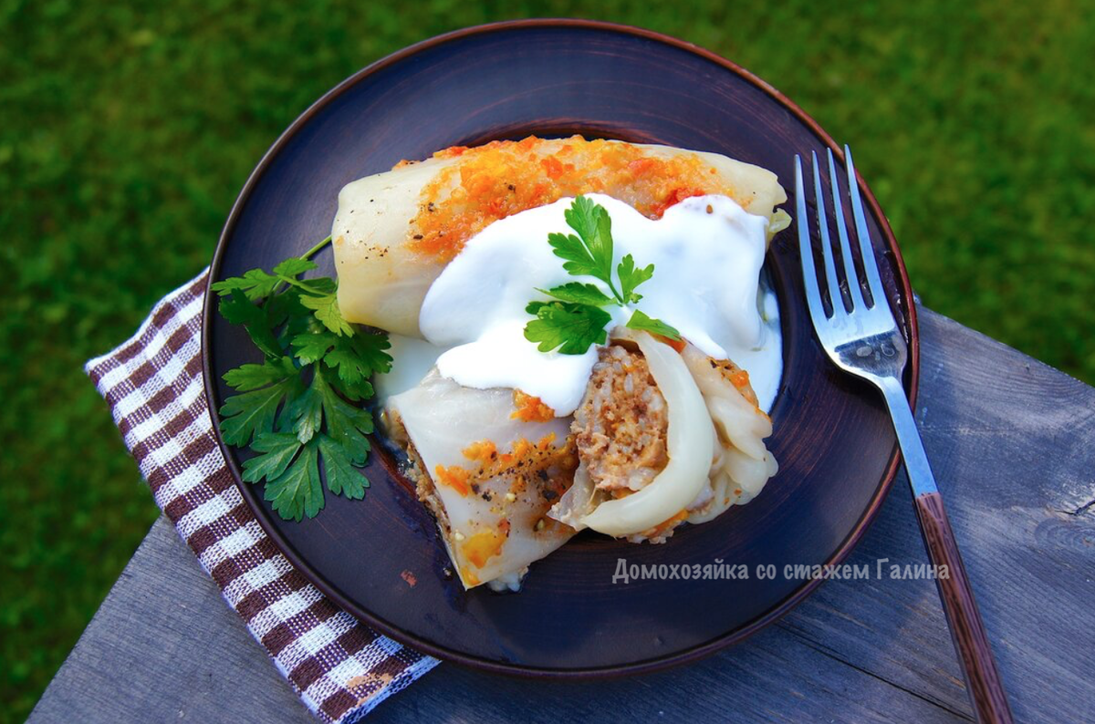 Голубцы и все что с ними связано: 10 отличных рецептов на любой вкус перец, обжарила, выложила, минут, поперчила, накрыла, крышкой, капусту, тушила, добавила, голубцы, вкусу, посолила, морковью, влила, масло, томатную, пасту, через, специи