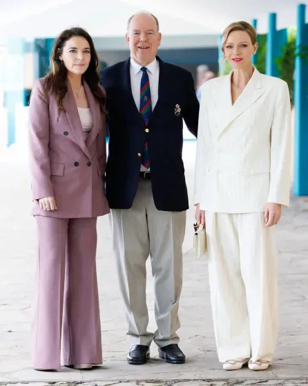 Княгиня Монако Шарлен, Шарлотта Казираги и Виктория Боня посетили игру Янника Синнера против Карлоса Алькараса Альбер, князь, Шарлен, Синнер, княгиня, Янник, Монако, Карлос, Дюкрюэ, Гримальди, костюме, Полин, Казираги, Шарлотта, другие, также, князя, ШарленКнязь, Грейс, спортсменке