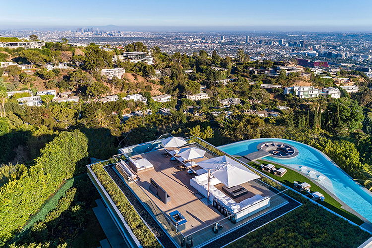 В гостях у Леброна Джеймса: экскурсия по впечатляющему особняку баскетболиста за 52 миллиона долларов Стиль жизни,Дома звезд