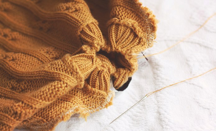 5 новых вещей, которые можно сделать из старого свитера 5 новых вещей, которые можно сделать из старого свитера мастер-класс