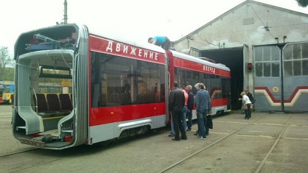 В Восточное депо Краснодара прибыл первый трехсекционный трамвай 71-931 «Витязь»