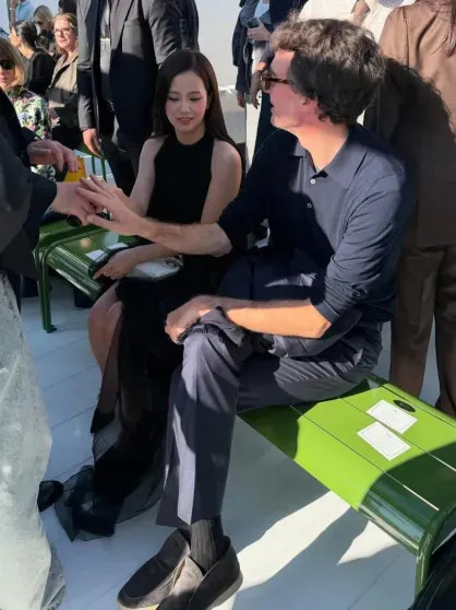 Наталья Водянова с мужем-миллиардером посетила показ Dior в Париже Водянова, вместе, ВодяноваНаталья, Наталья, Джонатан, ВодяноваАнтуан, сыновей, Бернара, супермодель, Антуан, показ, blackpink_networkInstagram, Портманом, вышла, замуж, наследника, миллиардера, экстремистской, признанной, Антуана