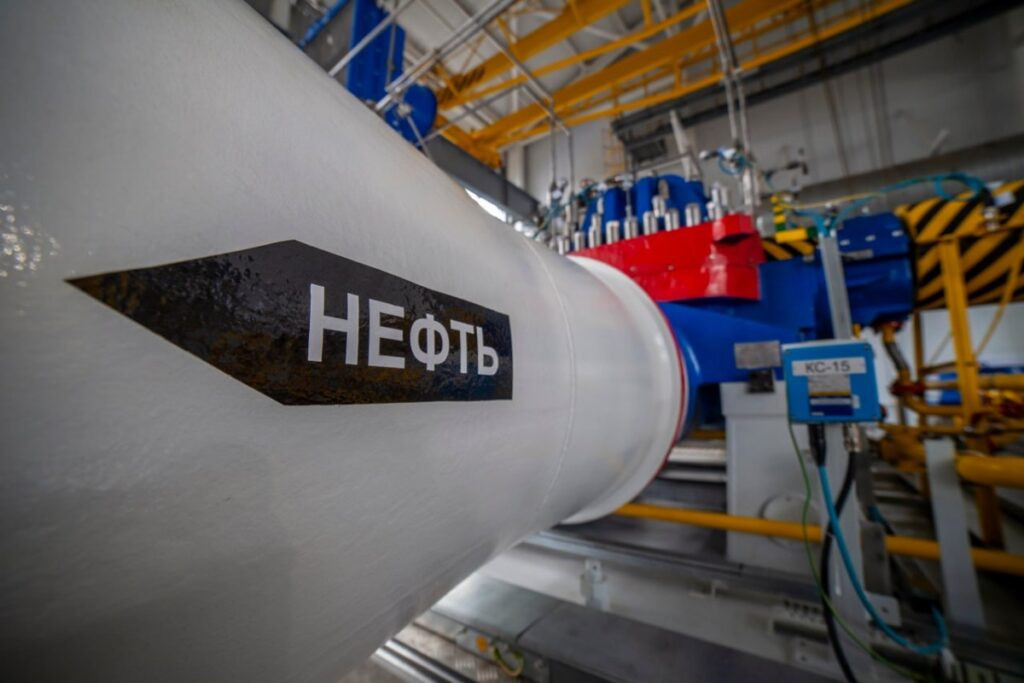 Эксперт СМИ2 рассказал, как конфликт в Иране повлияет на цены на нефть