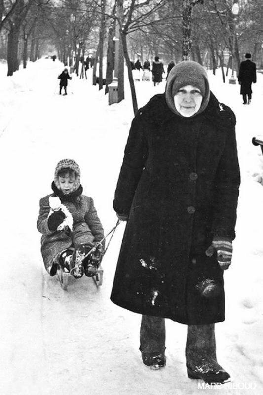 Фотографии зимней Москвы разных лет бульвар, вторая, половина, переулок, площадь, конец, годовЧистопрудный, 1940х, набережная, Националя, пруду, Новодевичьем, годовХоккей, заставы, Тверской, гостиницы, годГазетный, проспект, годЛенинградский, Сухаревский