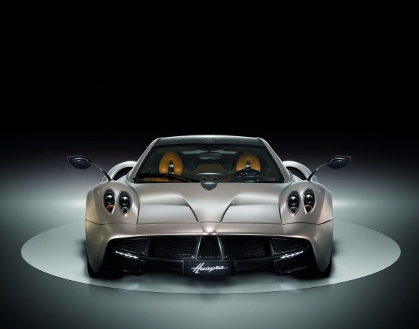 Супер-кар Pagani Huayra за миллион евро