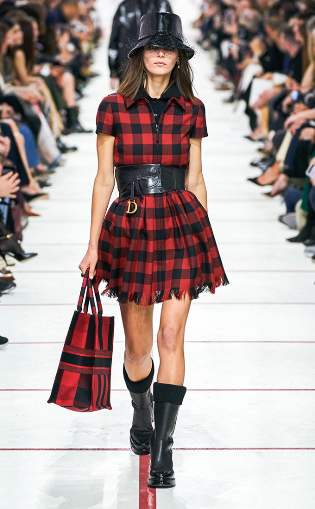 Модные платья в клетку из осенних коллекций 2019 Модные платья в клетку из осенних коллекций 2019