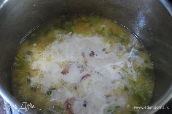Сливочный суп с жареным картофелем первые блюда,супы