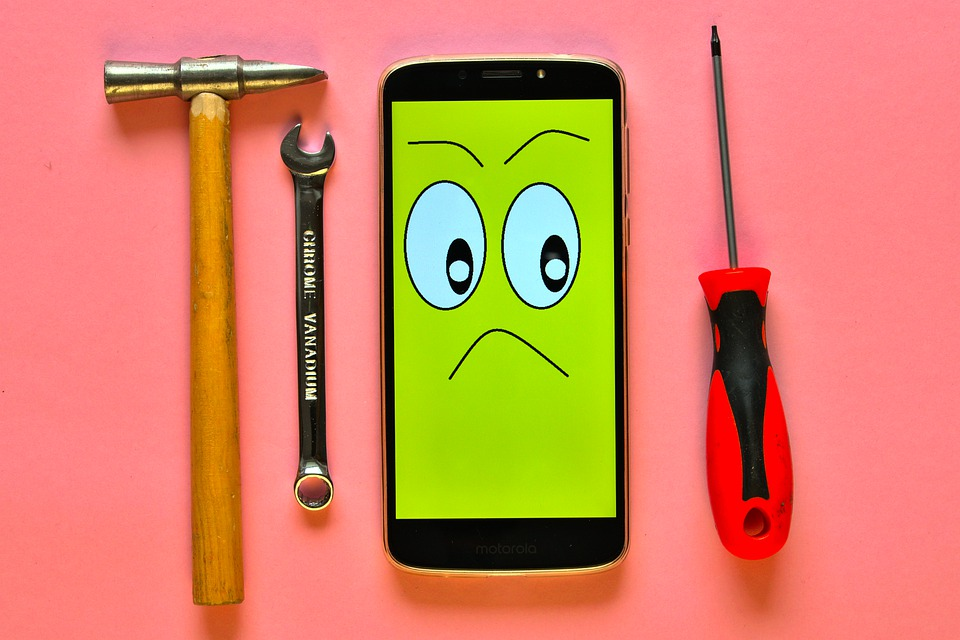 Как делать не нужно: 5 распространенных ошибок при использовании смартфона