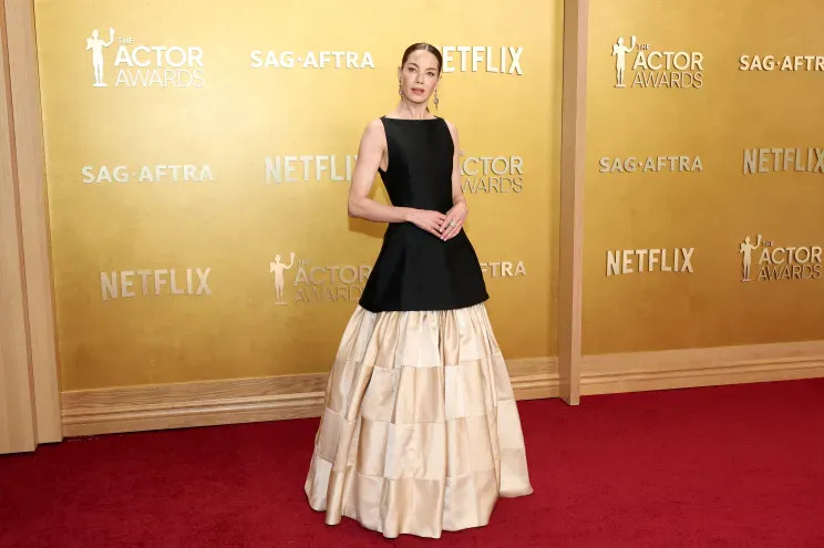 Ирина Шейк, Деми Мур, Юрий Колокольников, Тимоти Шаламе, Кирстен Данст посетили премию Гильдии киноактёров США Images, Джесси, новом, после, которая, награду, Данст, Лучшая, ЛосАнджелесе, ШварценеггерКлэр, ДэйнсМинди, КалингКристен, БеллДав, КамеронИтан, ГотОдесса, ХоукКоннор, СторриДжереми, РеннерДжесси, БаклиНоа, женой