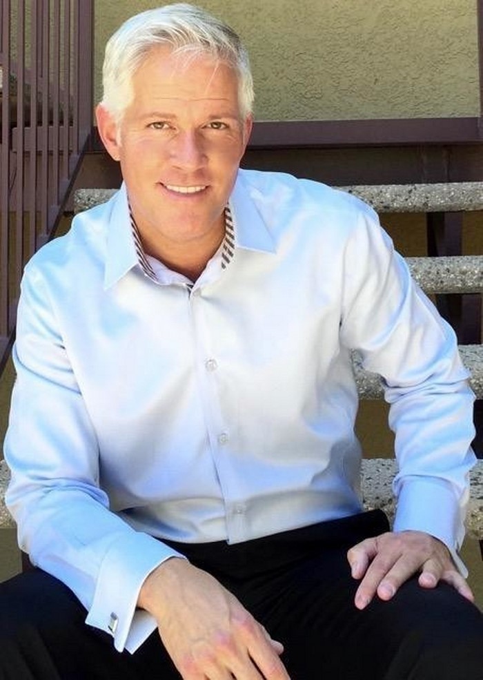 Логонполо ютубер. Paul find. Джейк пол. Джон риттер. Paul camilleri band.