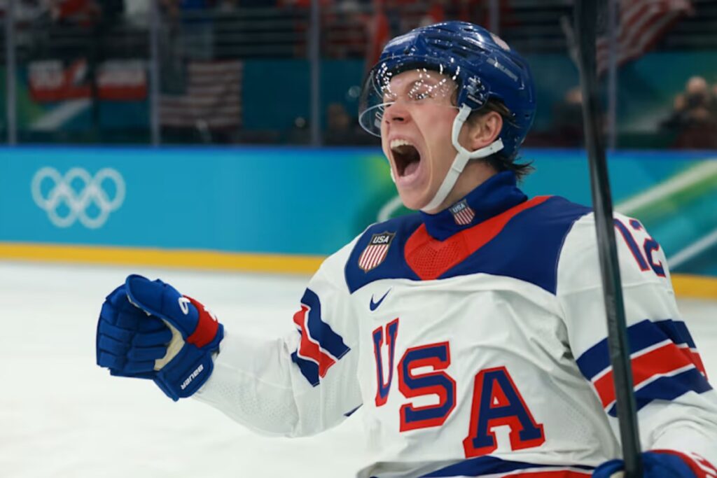 Сборная США выиграла олимпийский турнир по хоккею