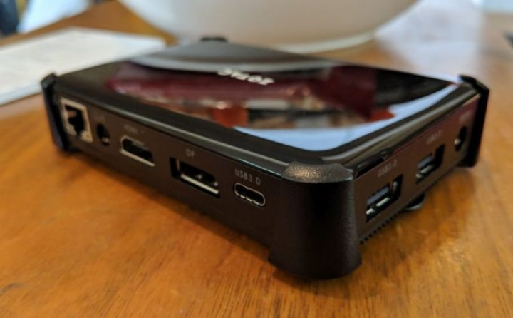 Zotac Pico PI470 – полноценный ПК размером со смартфон