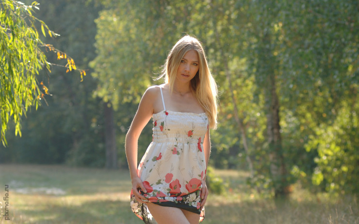 Фото привлекательных летних девушек  картинки,позитив