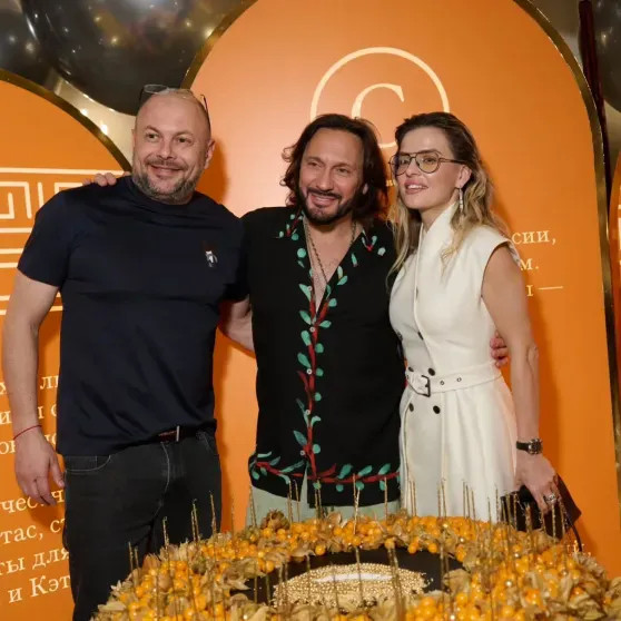 Песни от именинника и трендовый торт: в сети появились новые фото с дня рождения Стаса Михайлова Михайлов, МихайловаСтас, Маликова, Наташей, Королёвой, Инной, Стаса, МихайловаВиктория, друзьямиИванна, Шелягова, СевильВиктория, КупсинаToni, Белла, Михайловых, ШеляговаДети, НавкаНаташа, МихайловИнна, Королёва, почти, МихайловТатьяна