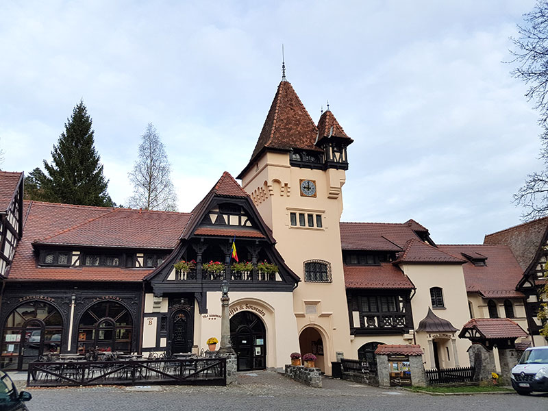 Синая. О Великолепных Замках, Которые Отнял Чаушеску И Монастыре, Построенном Спасенным Князем… автотуризм