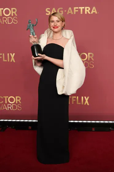 Ирина Шейк, Деми Мур, Юрий Колокольников, Тимоти Шаламе, Кирстен Данст посетили премию Гильдии киноактёров США Images, Джесси, новом, после, которая, награду, Данст, Лучшая, ЛосАнджелесе, ШварценеггерКлэр, ДэйнсМинди, КалингКристен, БеллДав, КамеронИтан, ГотОдесса, ХоукКоннор, СторриДжереми, РеннерДжесси, БаклиНоа, женой