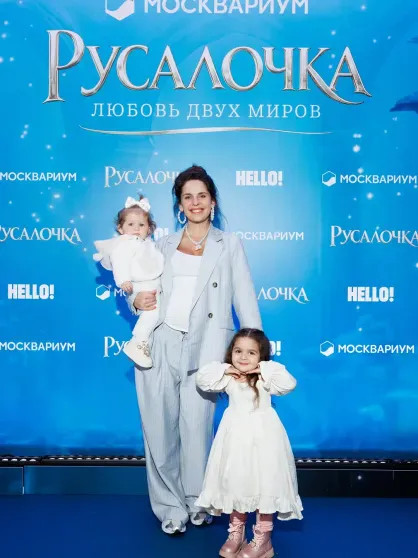 Алекса, Юлианна Караулова, Дарья Мельникова и Лиза Моряк с детьми посетили премьеру шоу в 