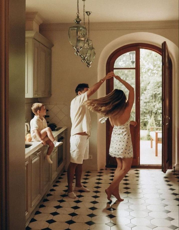 «Жена сделала татуировку, не спросив меня» пример, скажут, время, мысль, говорит, казалось, какой, вашей, детей, своим, молчания, власти, кажется, немного, будет, всегда, возможно, права, вопросах, скажет