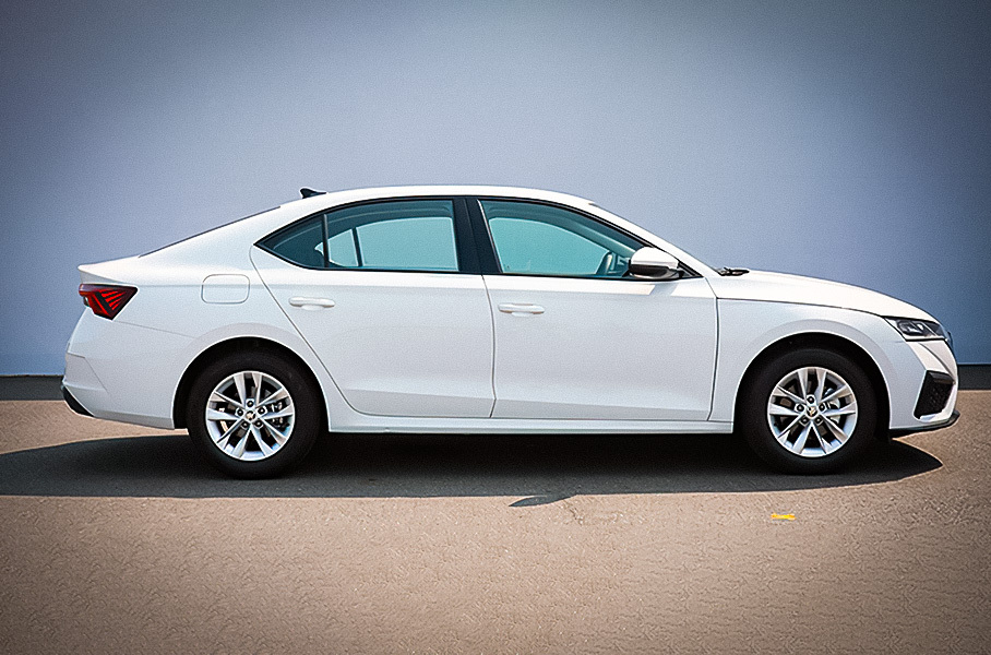 У Skoda Octavia появится длиннобазная версия У Skoda Octavia появится длиннобазная версия Новости