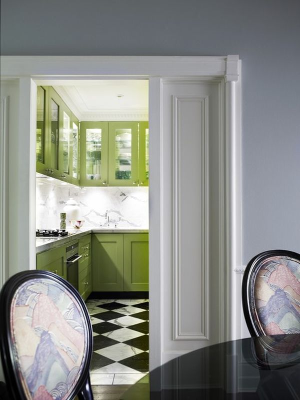 Зеленая кухонная мебель